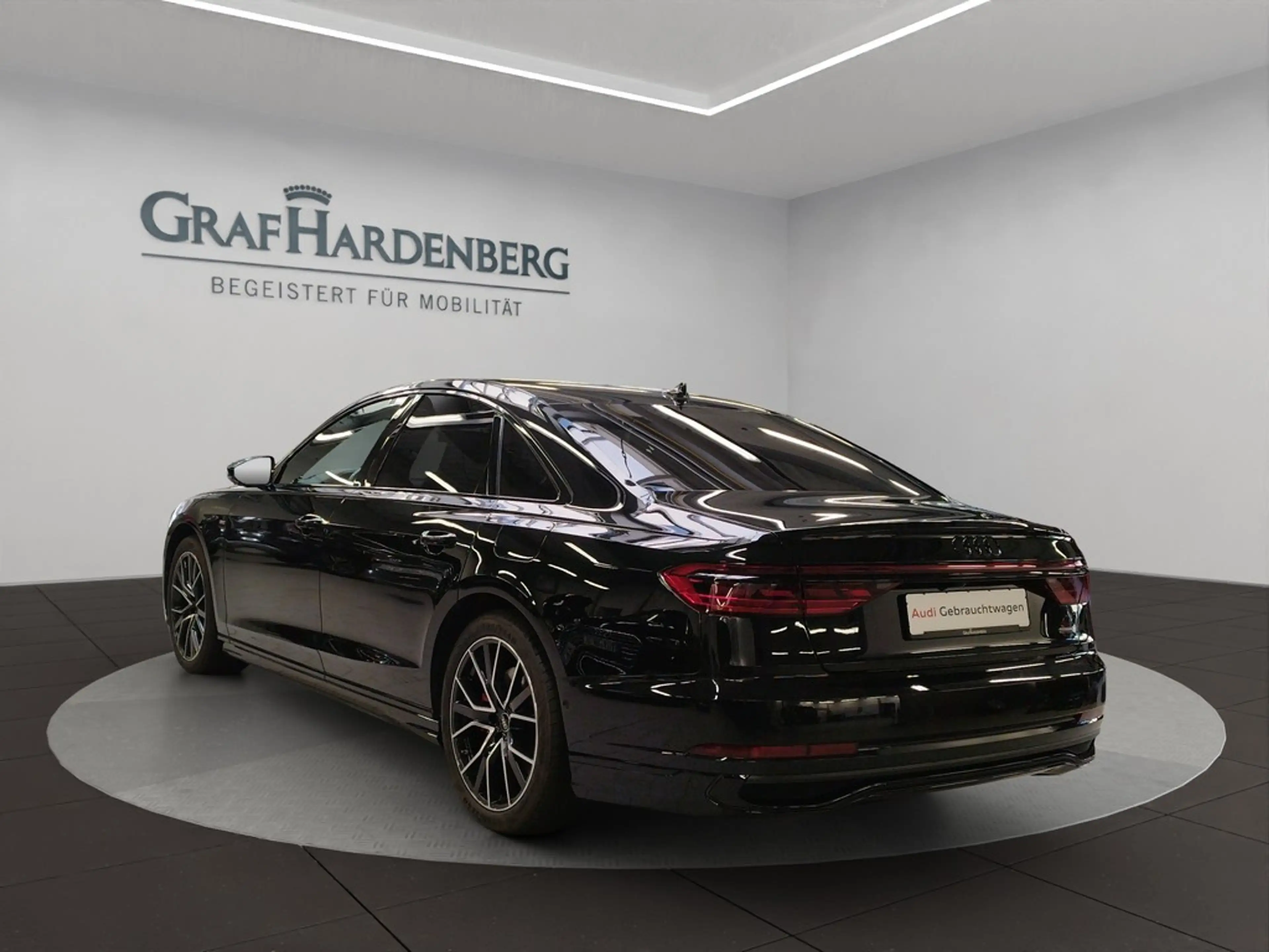 Audi A8 60 TFSIe qu. S line Matrix B&O 360° ACC Pano — photo 8
