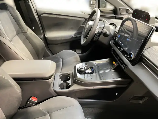 Toyota C-HR C-HR+  BEV 2  4x4 Lounge ECV Ansicht 15