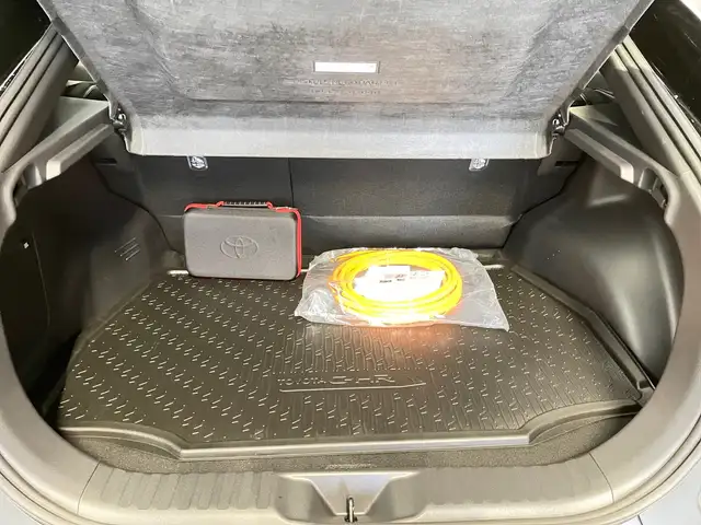 Toyota C-HR C-HR+  BEV 2  4x4 Lounge ECV Ansicht 12