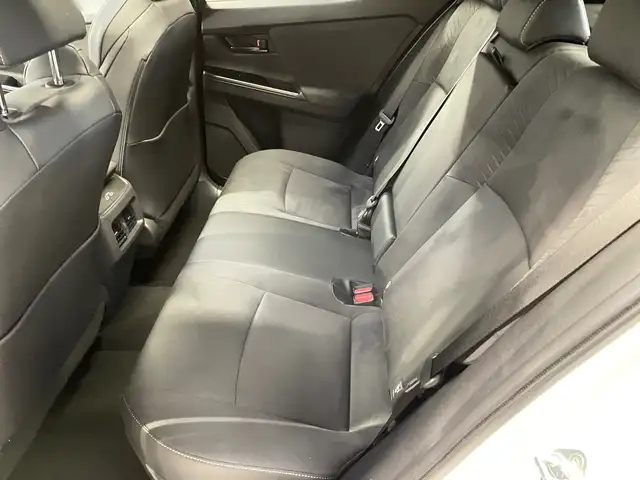 Toyota C-HR C-HR+  BEV 2  4x4 Lounge ECV Ansicht 8