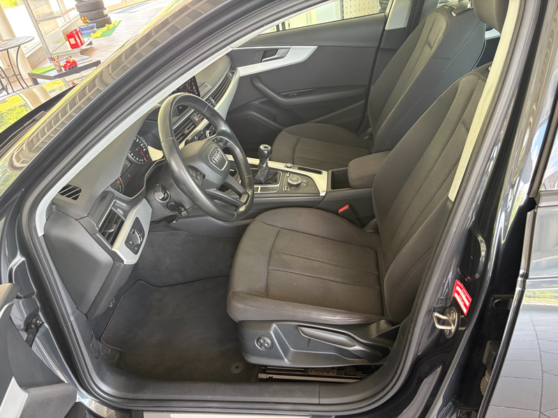 Audi A4 basis ultra — photo 9