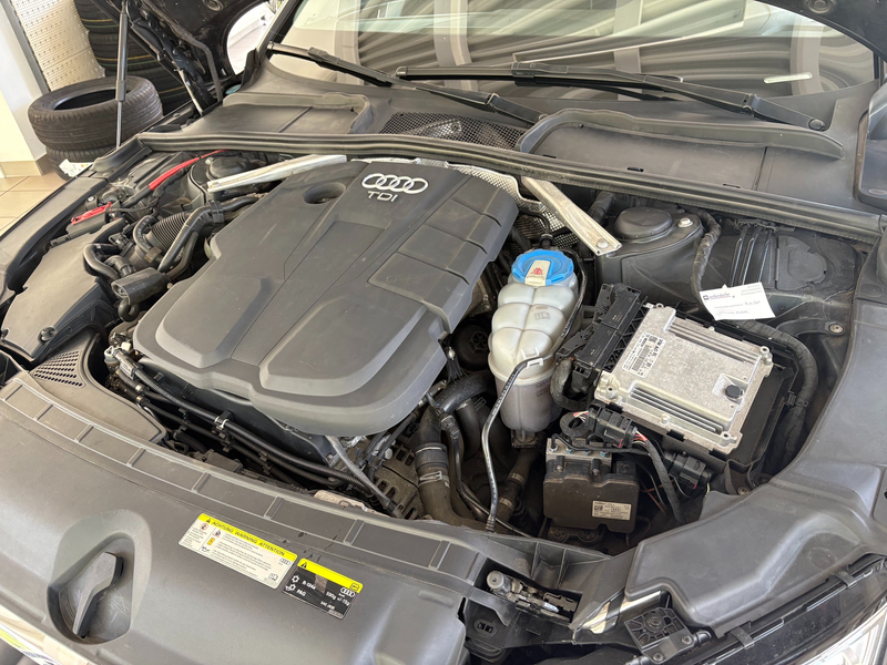 Audi A4 basis ultra — photo 11