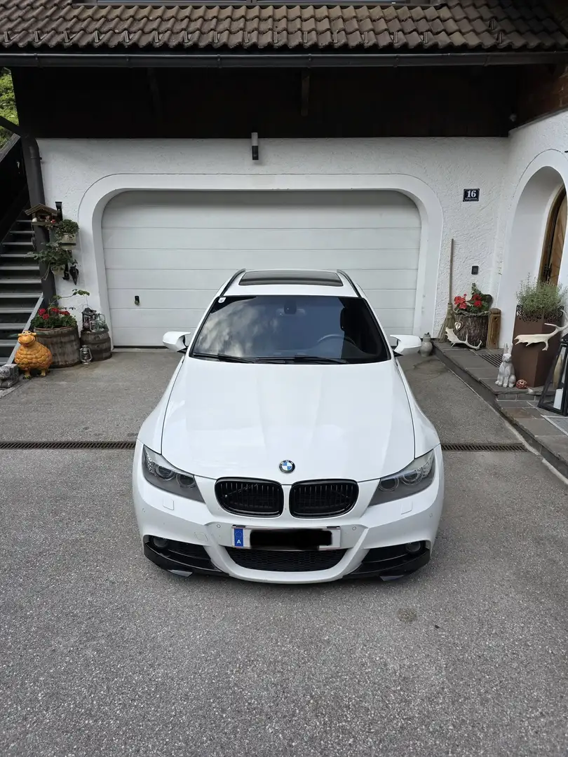 BMW 318 318d Touring LCI M-Paket - 2
