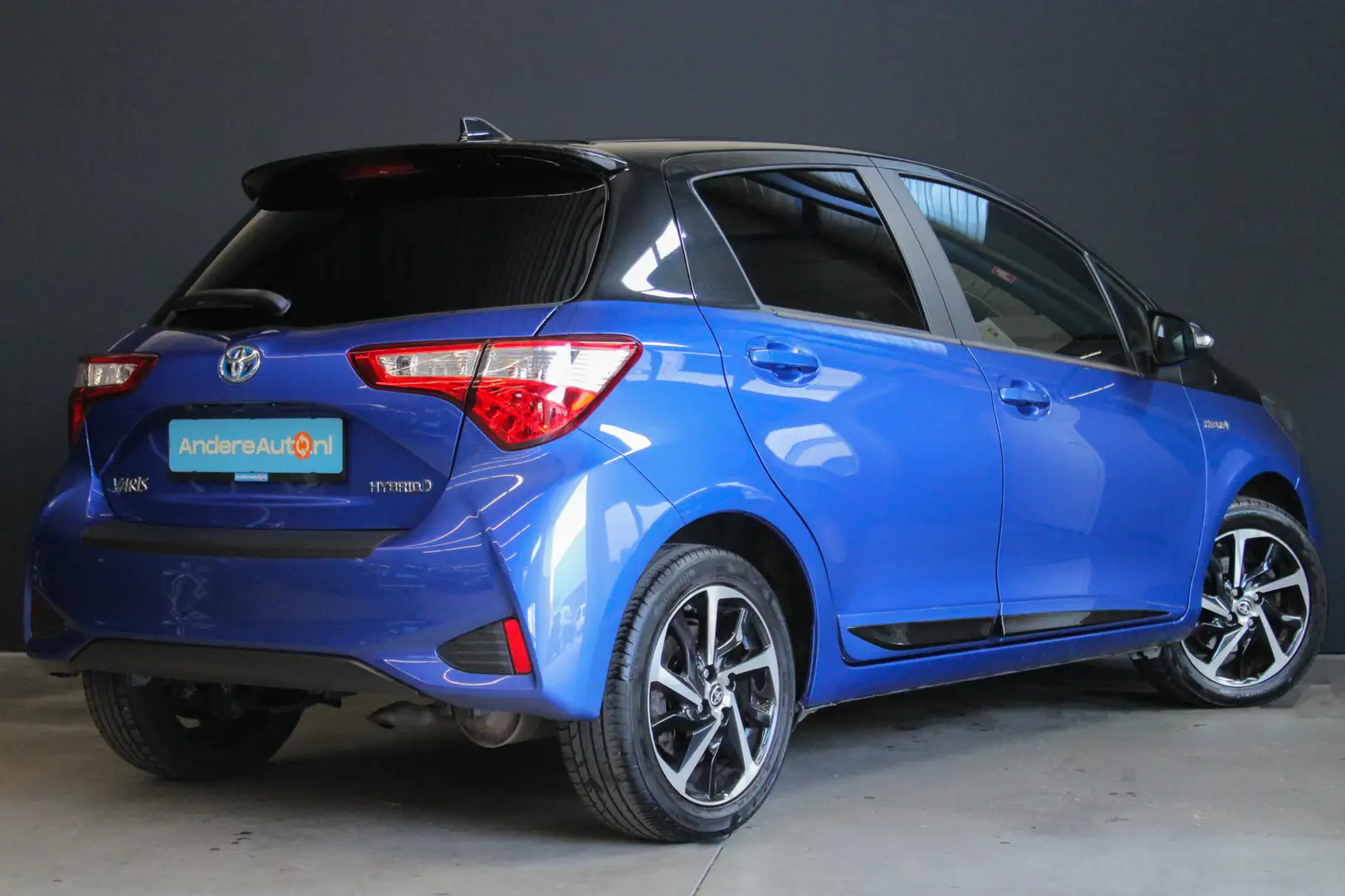 Toyota Yaris 1.5 Hybrid Bi-Tone |dealer onderhouden|Apple/Andro Blauw - 2