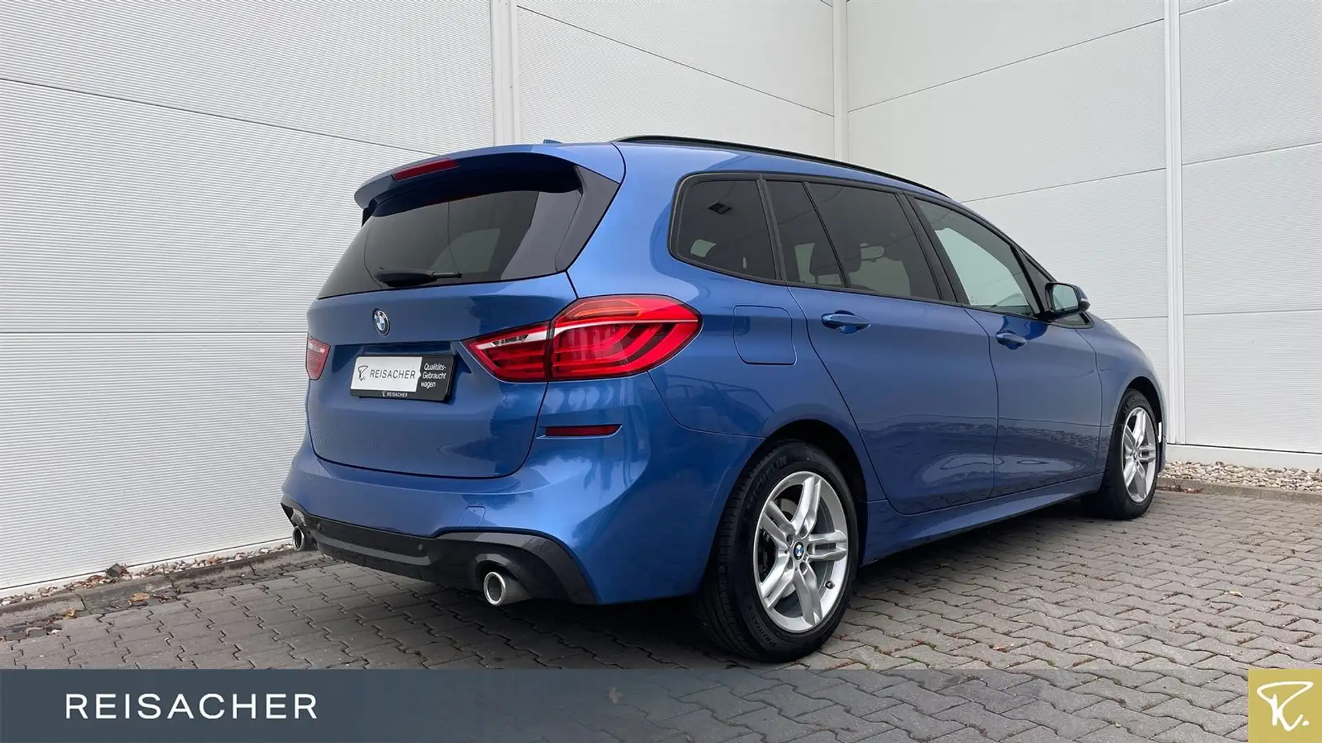 BMW 220 d xDrive Gran Tourer M Sport,Pano,HuD,adLED Blauw - 2