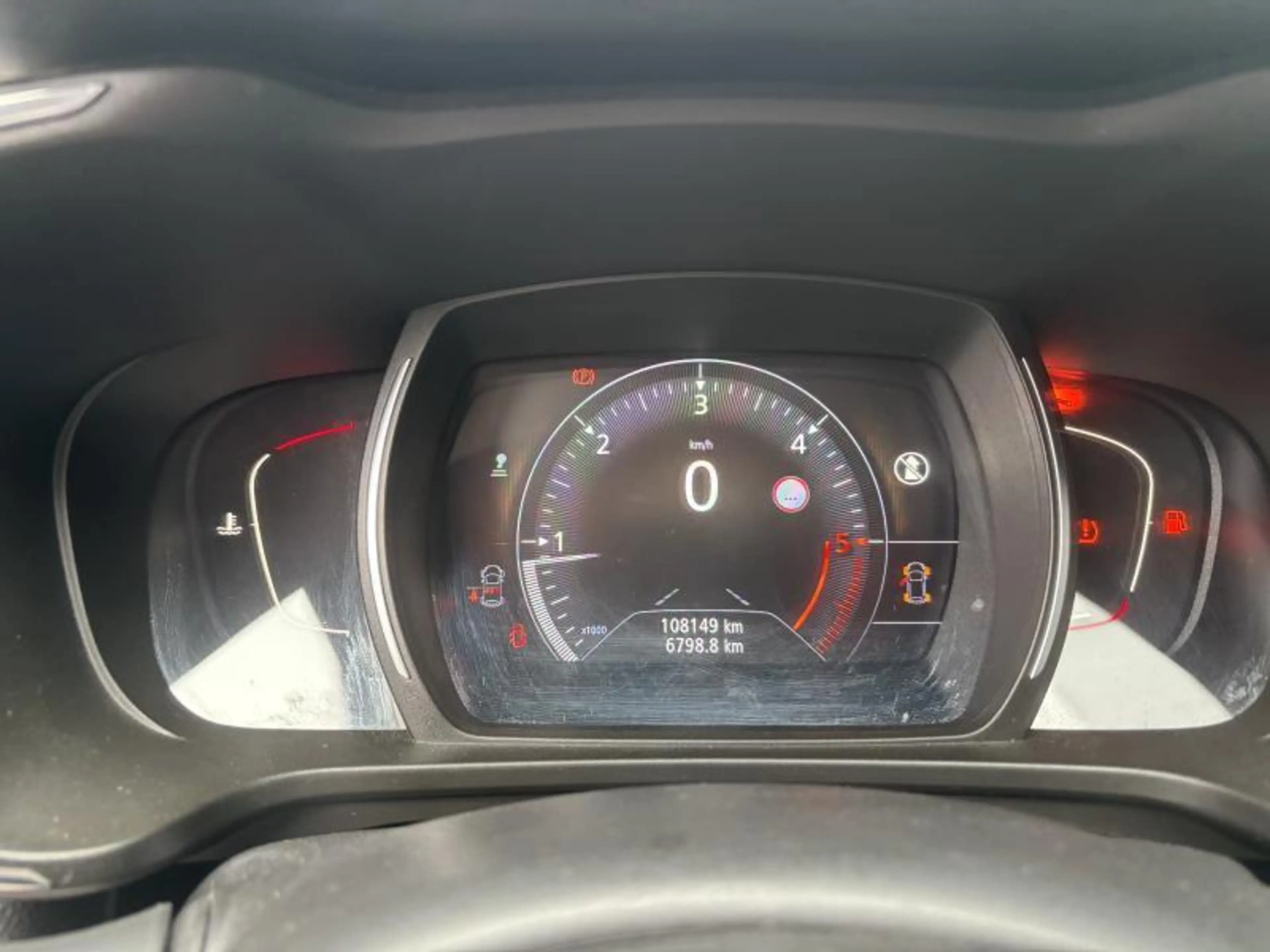 Renault Kadjar INTENS DCI 110 — photo 14