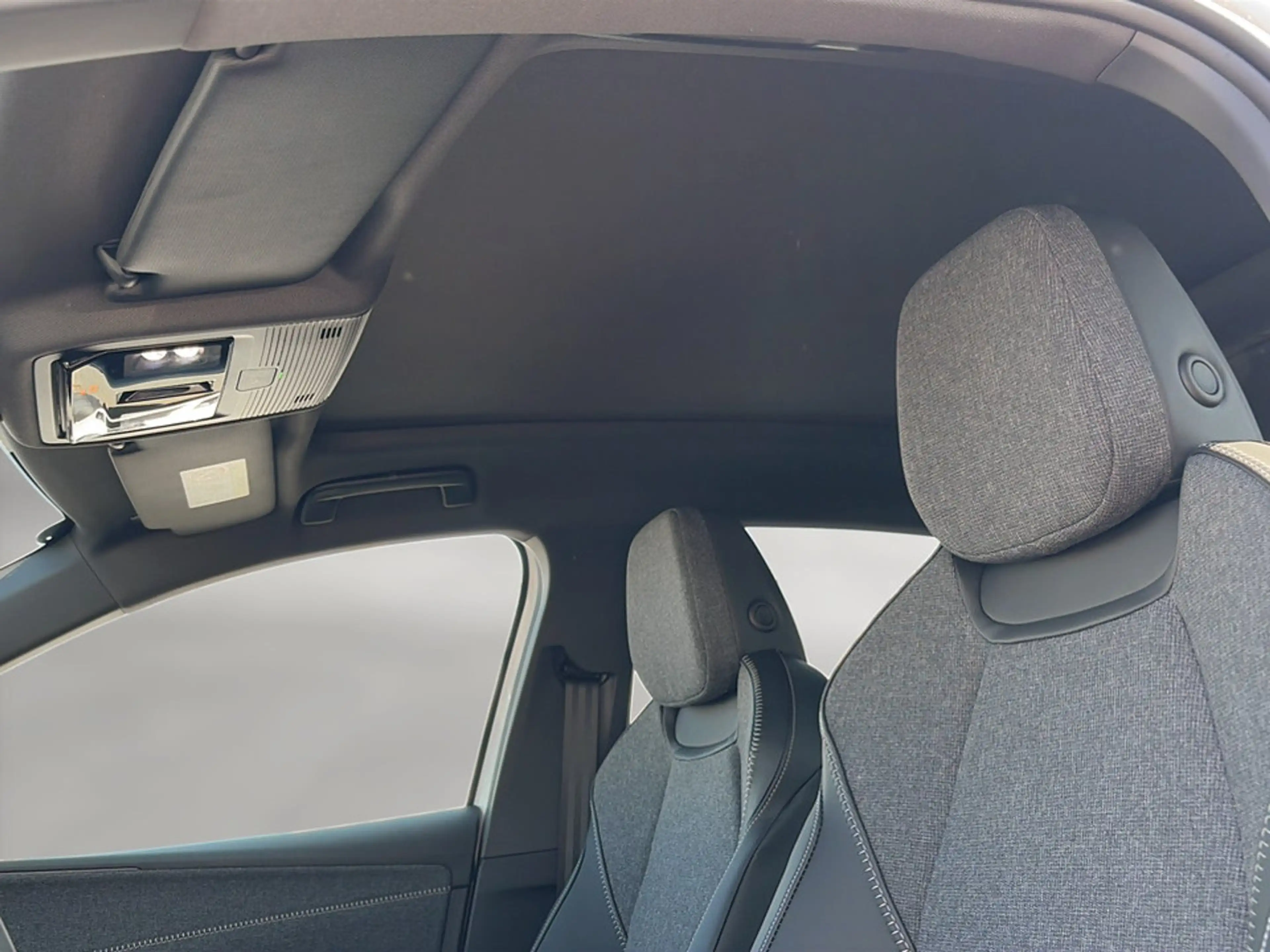 Volkswagen ID. Polo VW ID. Polo Style Edition+ 155 kW - 52 kWh — photo 13