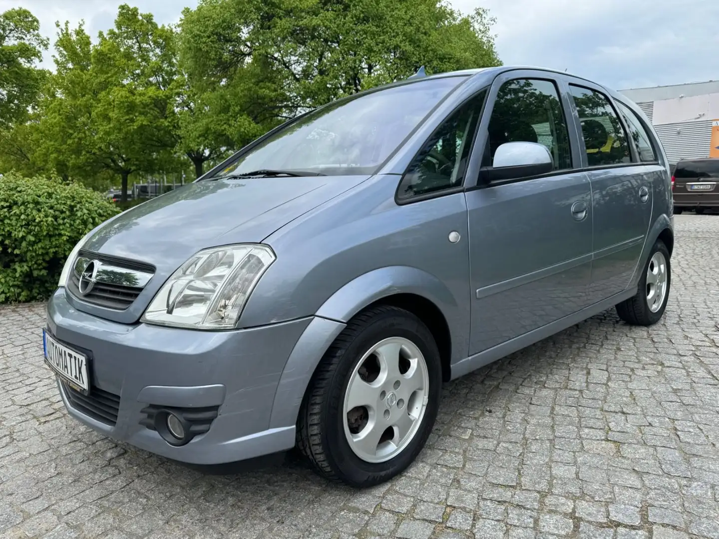 Opel Meriva Edition Automatik Tüv Neu 1.6L Srebrny - 2
