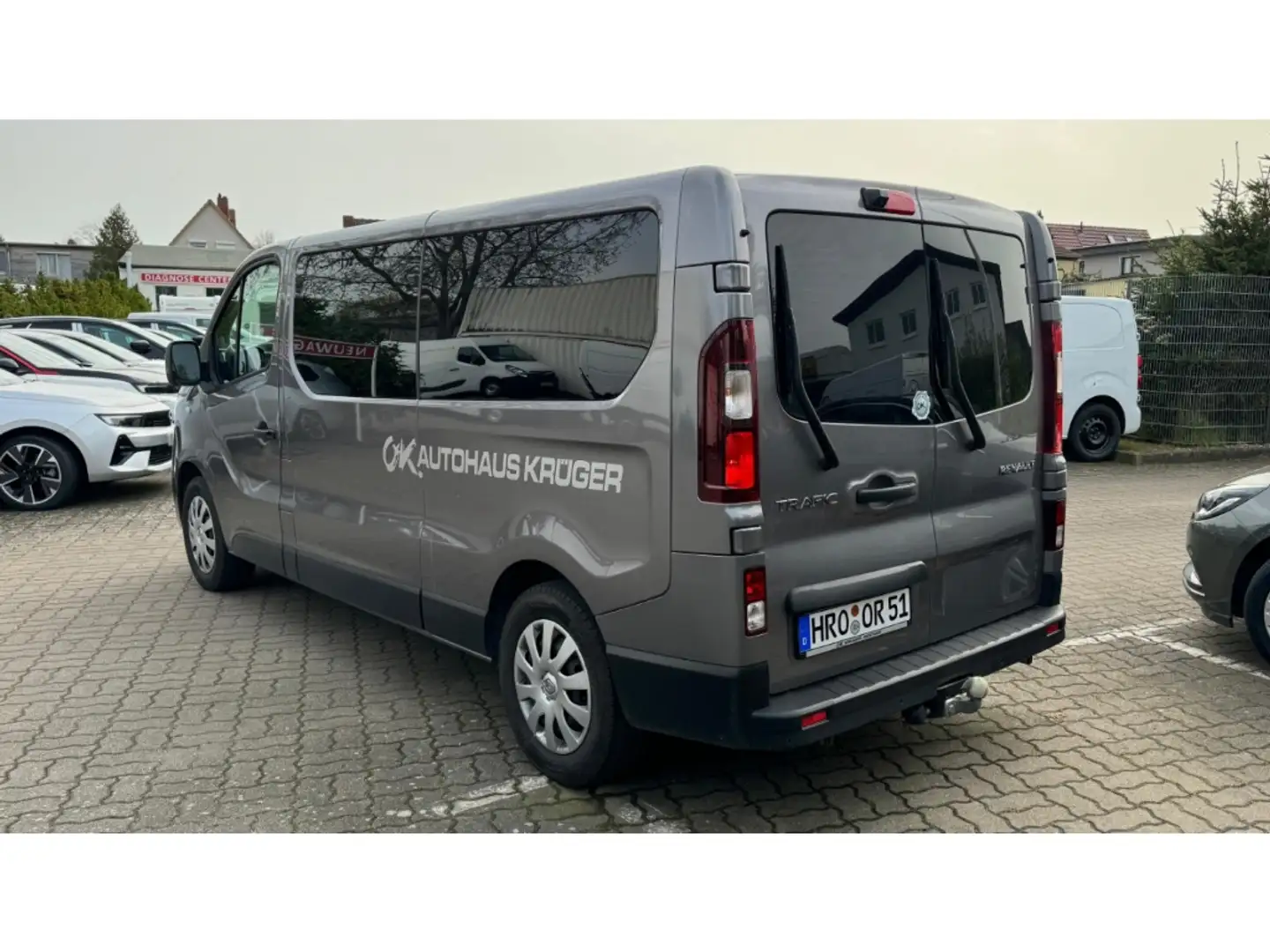 Renault Trafic Life L2H1 - 9 Sitze + Rückfahrkamera Grau - 2