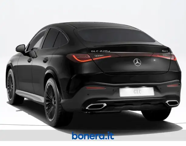 Mercedes-Benz GLC view 4
