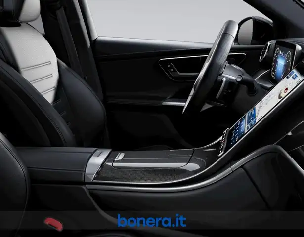 Mercedes-Benz GLC view 7