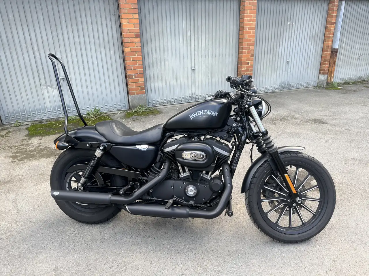 Harley-Davidson Sportster XL 883