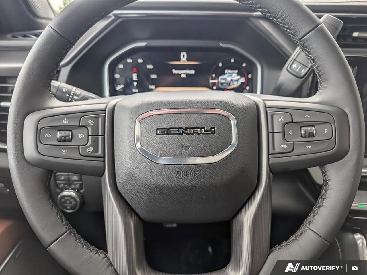 GMC Sierra 3500HD photo GMC Sierra 3500HD