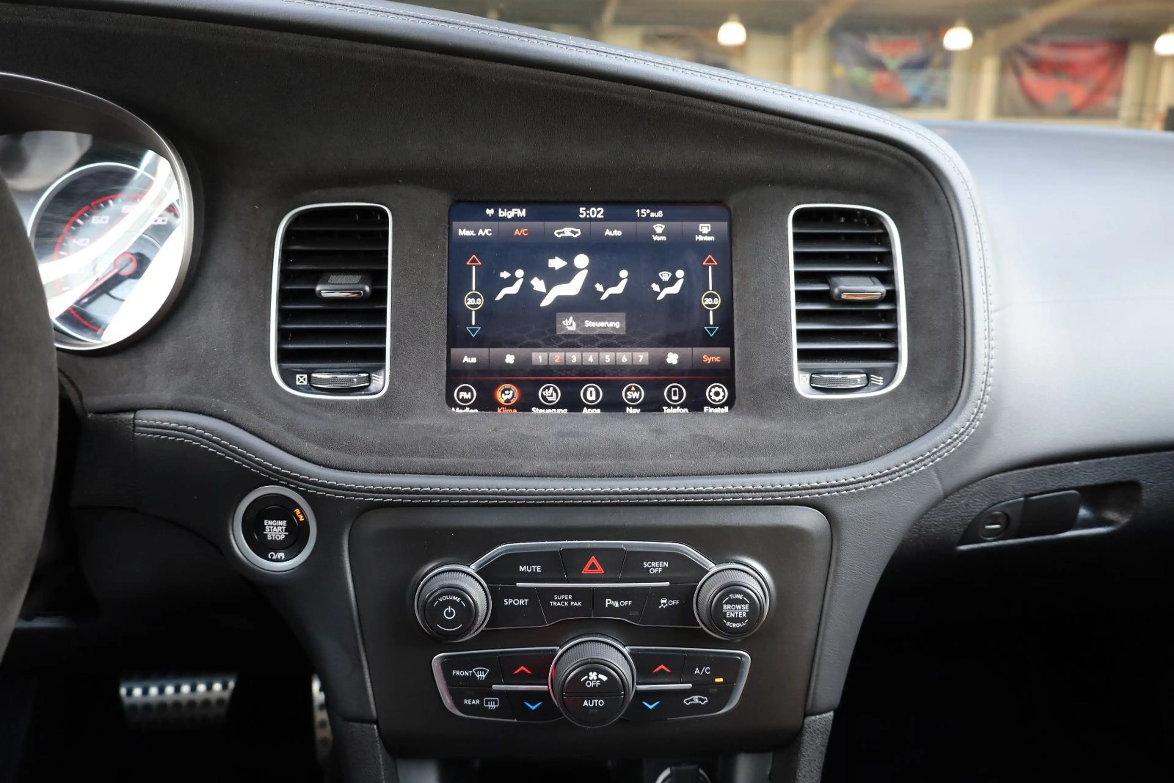 Dodge Charger 5.7 R/T/Alpine/PerfPages/KAMERA/SHZ/R20 — photo 13