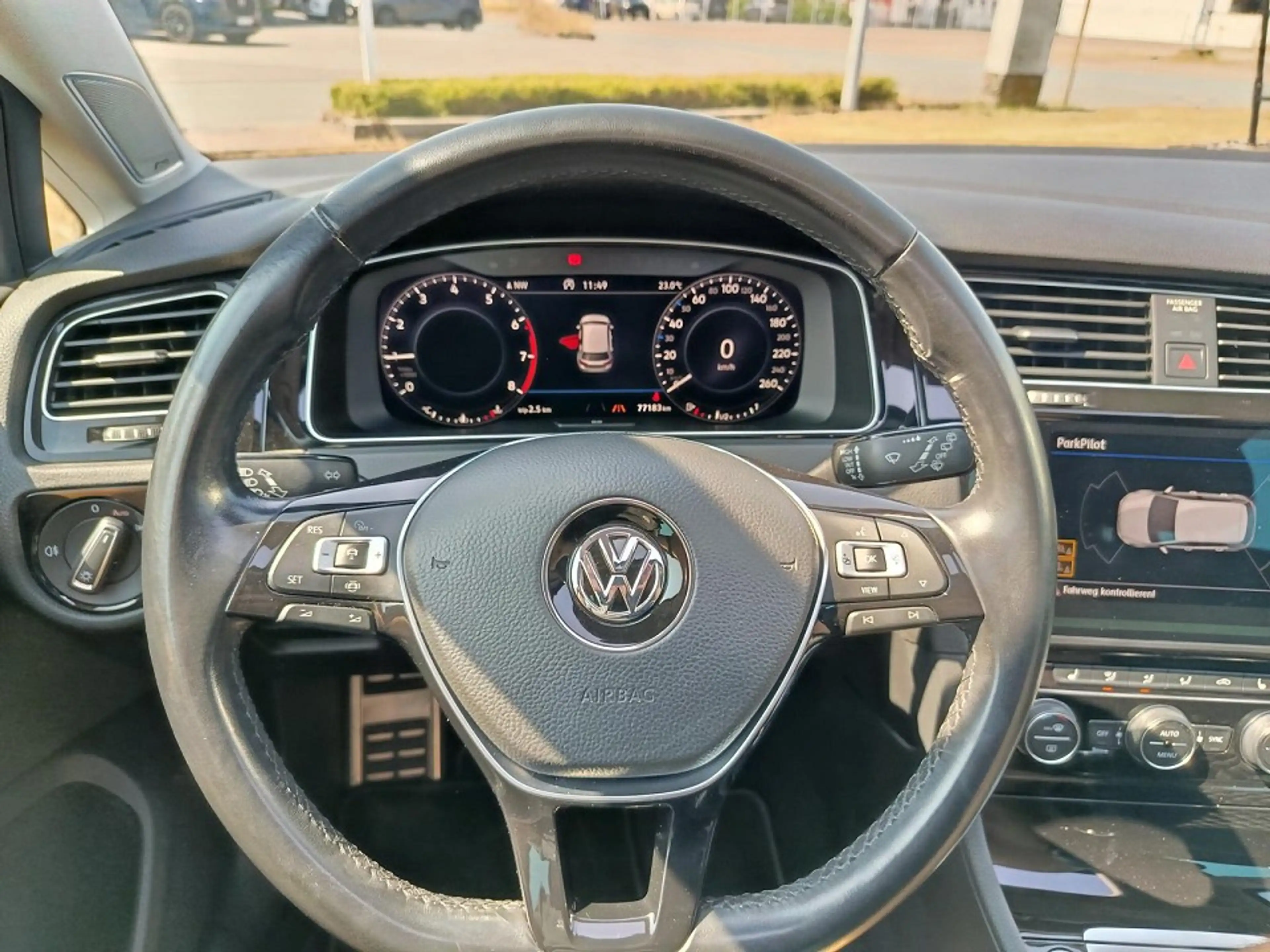 Volkswagen Golf VII 1.0 TSI Lim. IQ.DRIVE Start-Stopp — photo 12