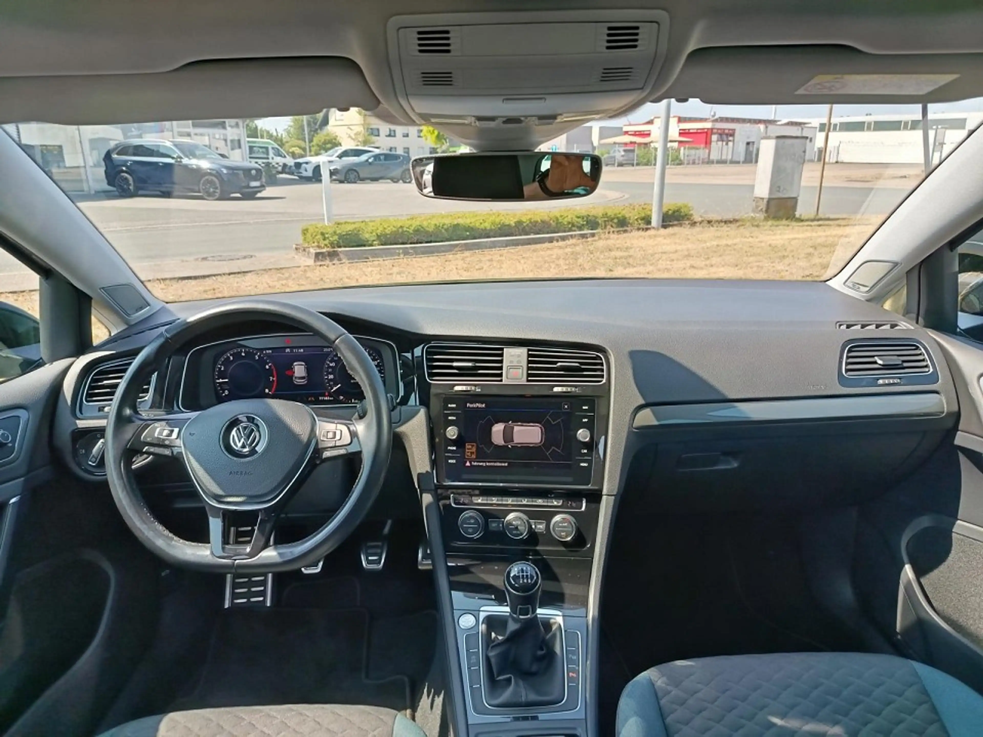 Volkswagen Golf VII 1.0 TSI Lim. IQ.DRIVE Start-Stopp — photo 10