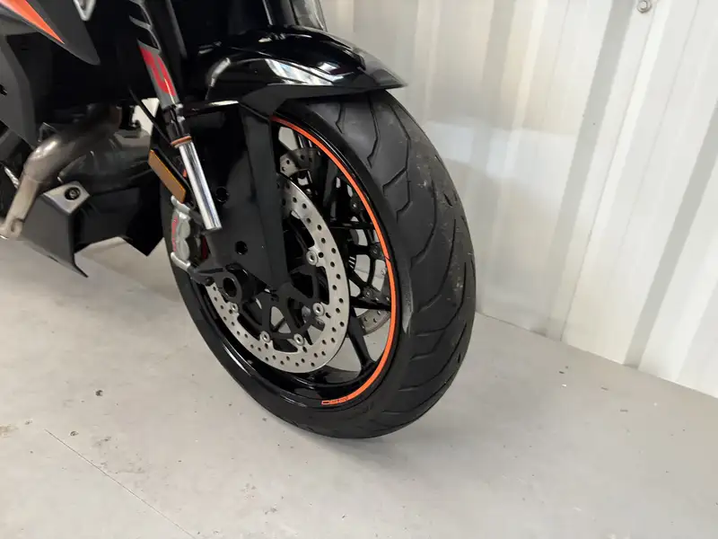 KTM 1290 Super Duke GT - foto 2