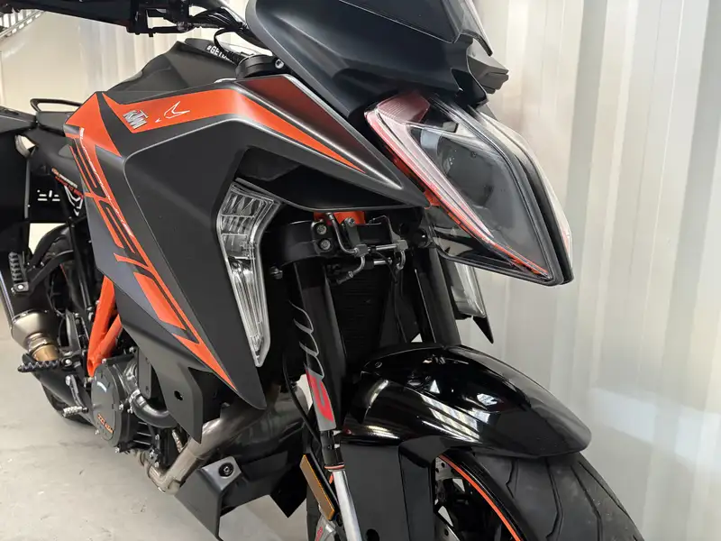 KTM 1290 Super Duke GT - foto 4