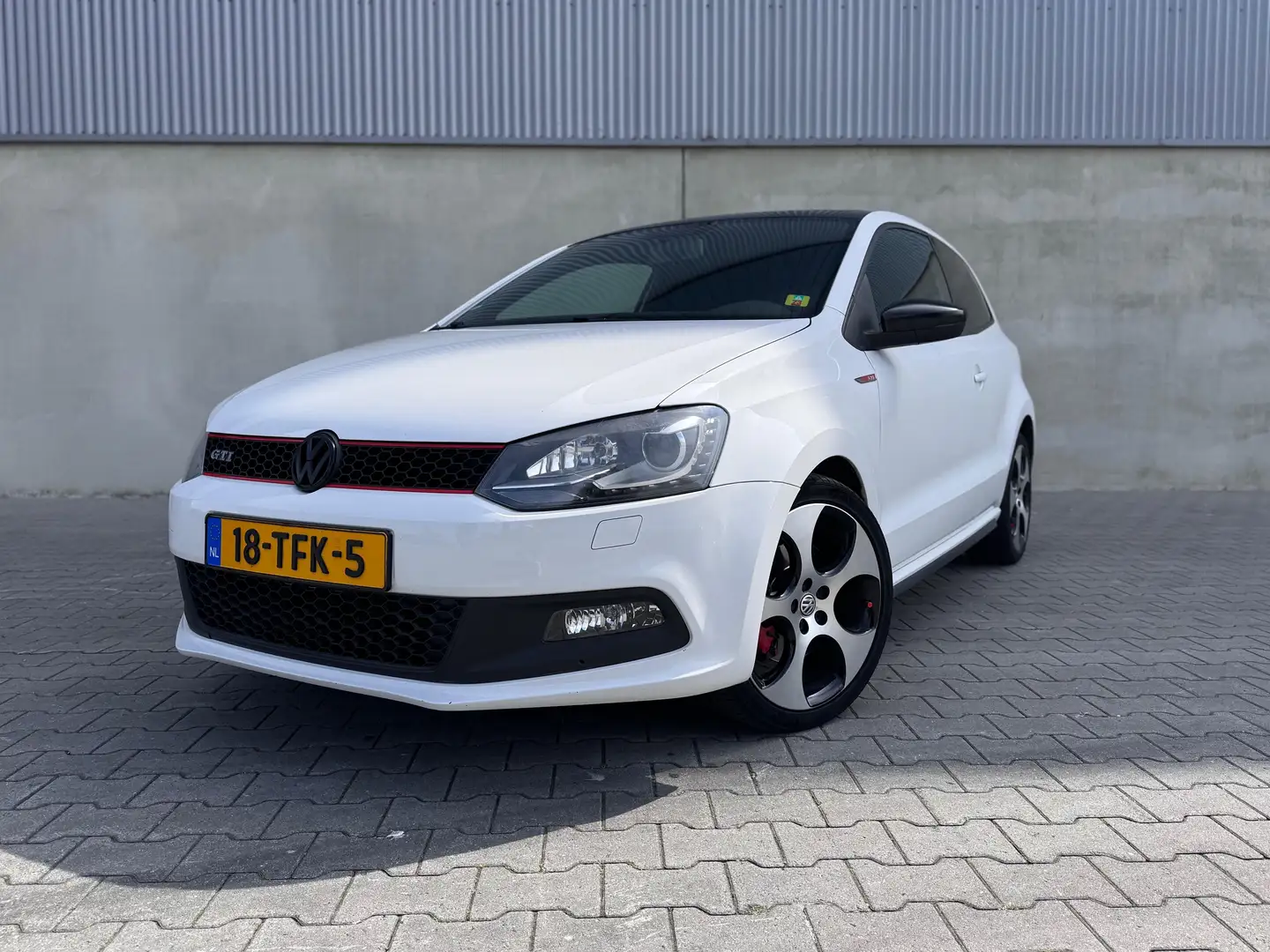 Volkswagen Polo GTI 1.4 TSI GTI Wit - 1