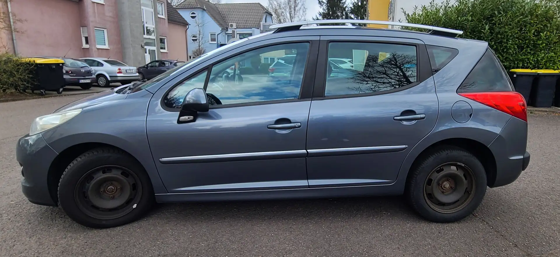 Peugeot 207 SW 120 VTi Premium Grau - 1