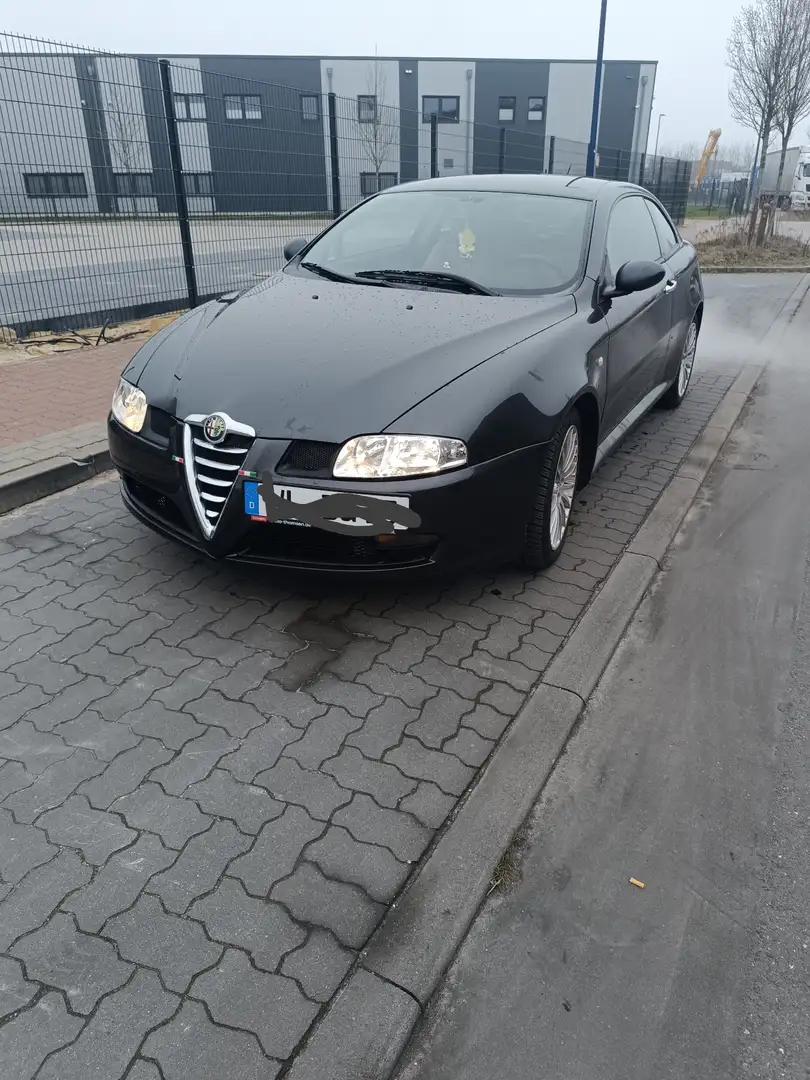 Alfa Romeo GT 2.0 JTS Distinctive - 1