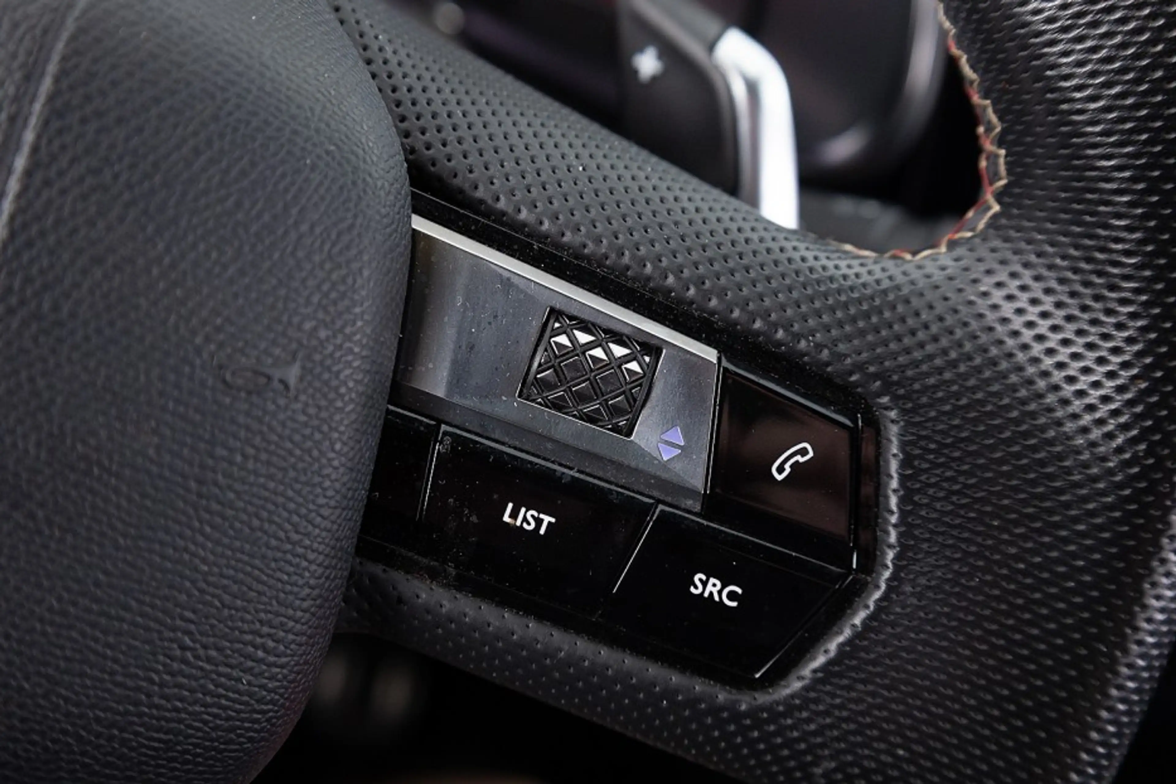DS Automobiles DS 7 E-Tense 225 Performance Line | Full LED | ECC | Ha — photo 30