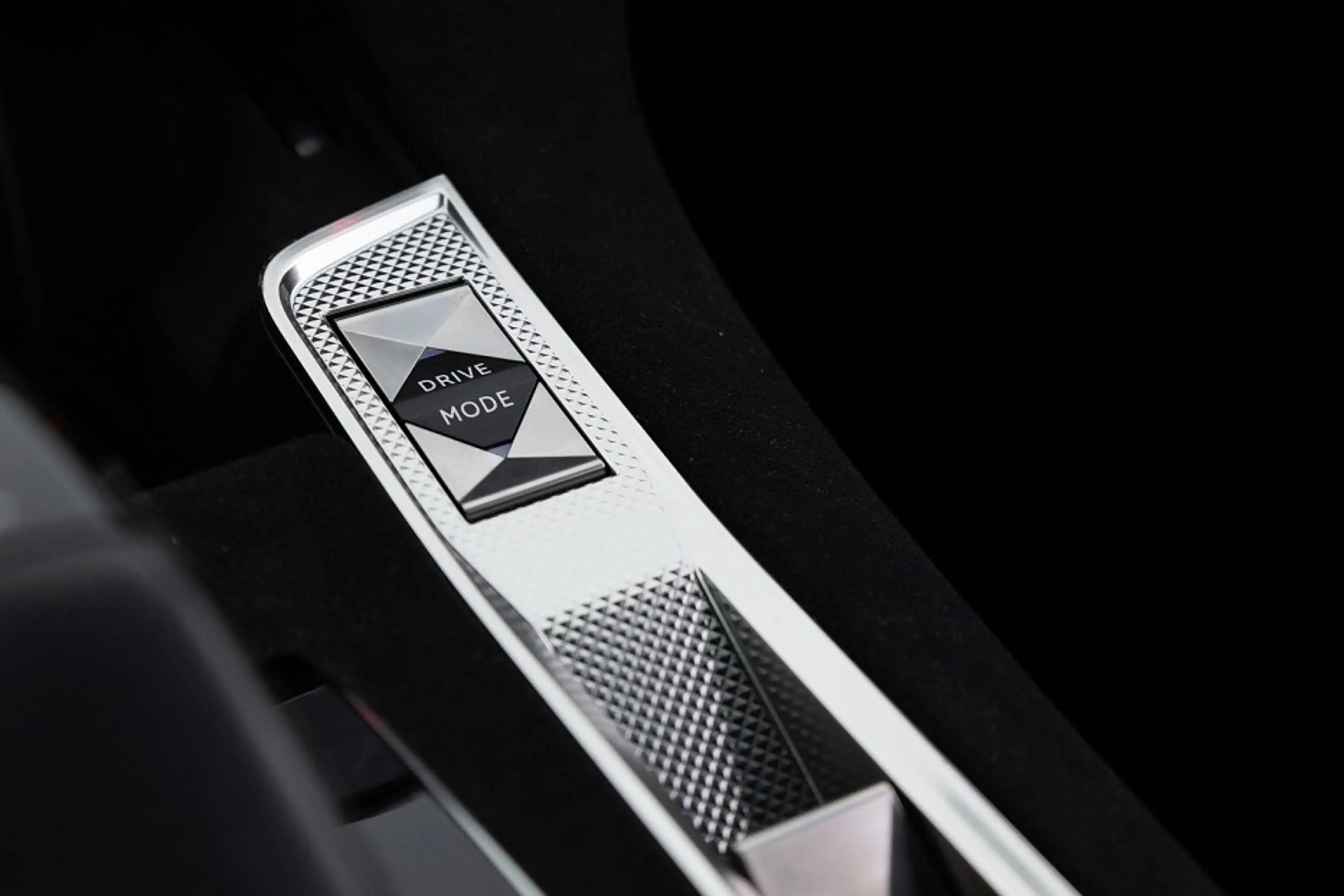 DS Automobiles DS 7 E-Tense 225 Performance Line | Full LED | ECC | Ha — photo 27