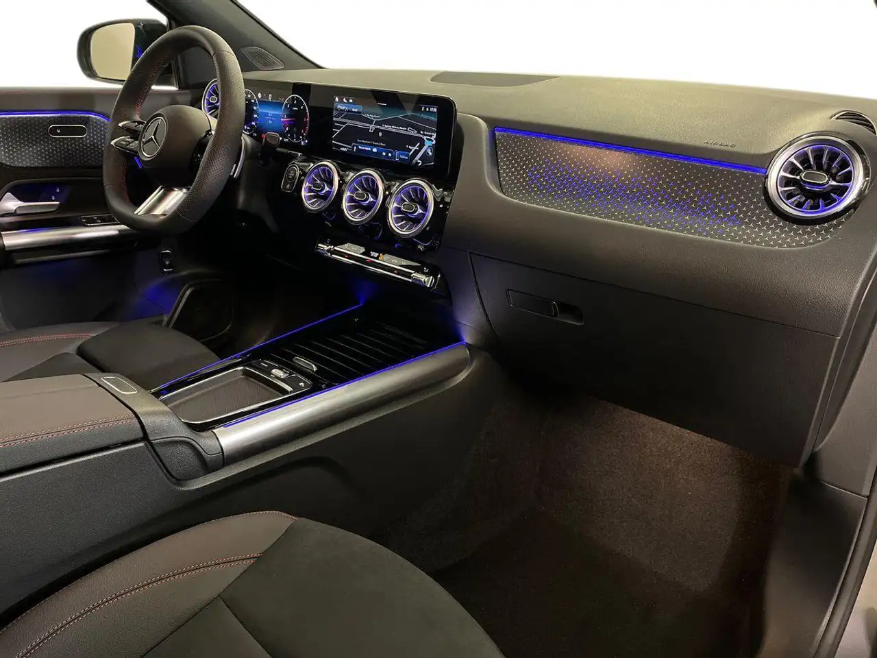 Mercedes-Benz GLA 2026 — фото 15