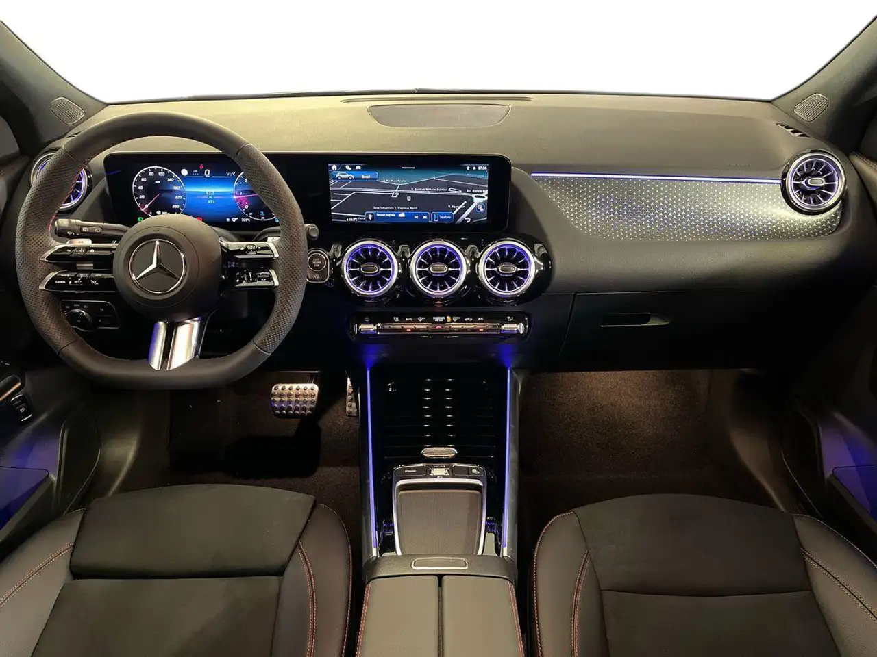 Mercedes-Benz GLA 2026 — фото 9