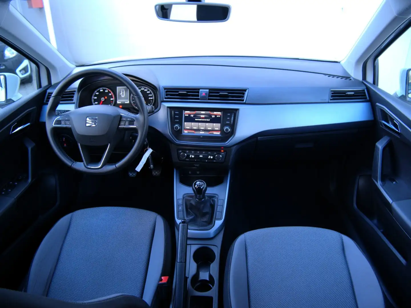 SEAT Arona 1.0 EcoTSI Style 95cv Bianco - 2
