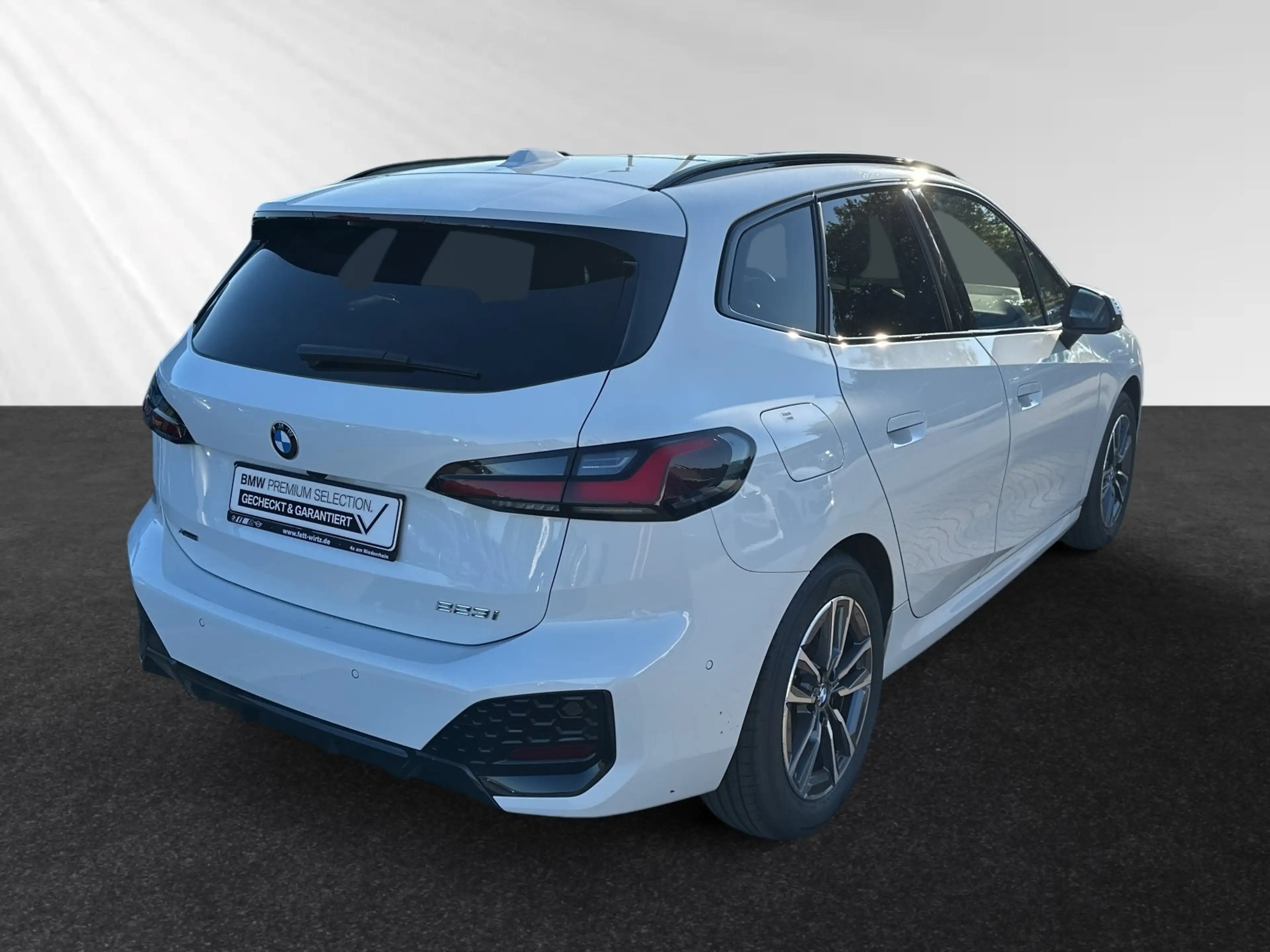 BMW 223 i xDrive Active Tourer M Sport|AHK|Pano|HUD — photo 3