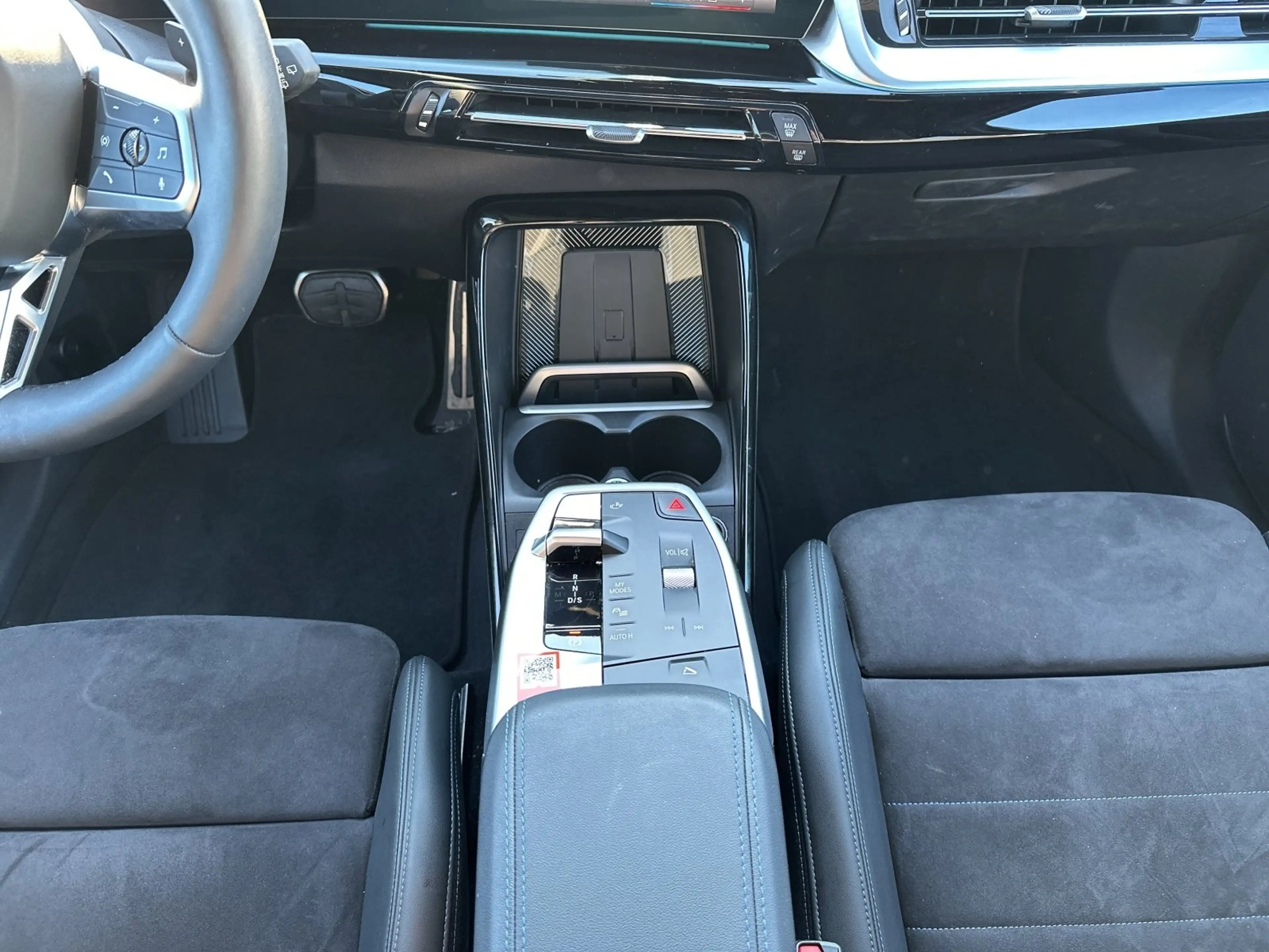 BMW 223 i xDrive Active Tourer M Sport|AHK|Pano|HUD — photo 12