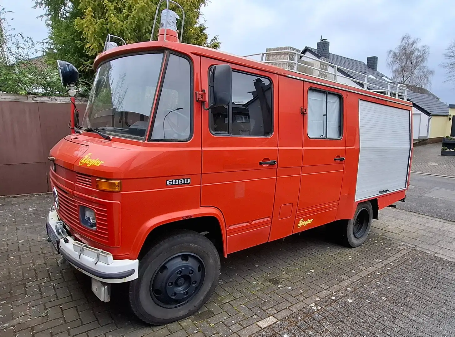 Mercedes-Benz T2 L 608 D Rot - 2