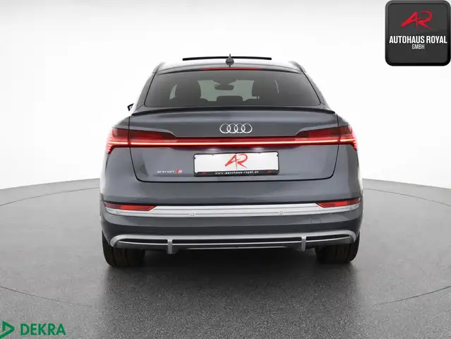 Audi E-Tron view 4