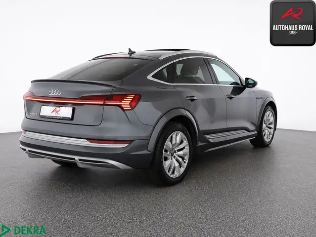 Audi E-Tron view 5
