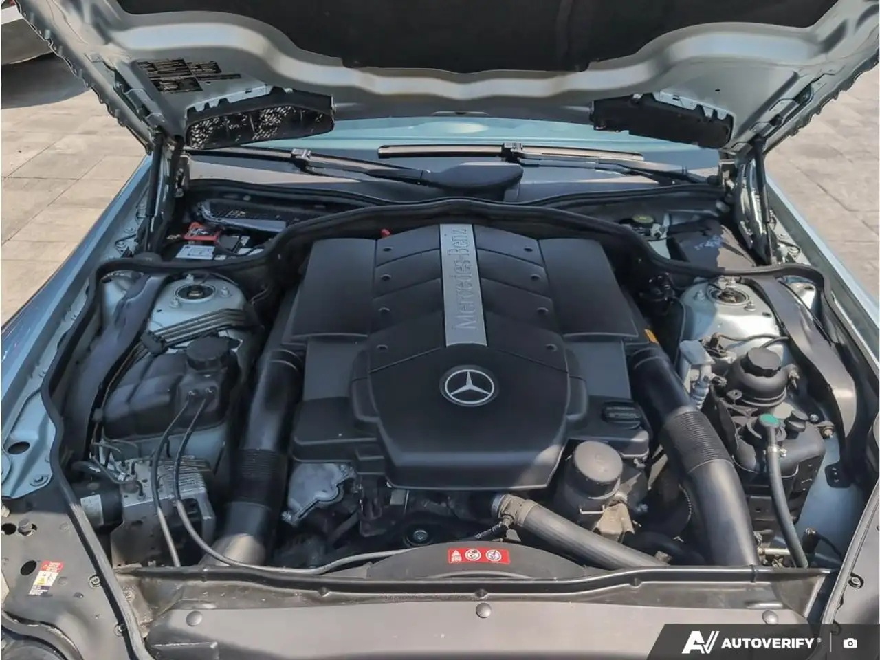 Mercedes-Benz SL снимка Mercedes-Benz SL