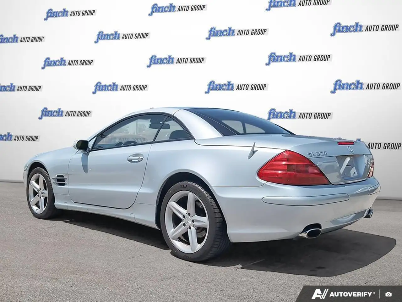 Mercedes-Benz SL снимка Mercedes-Benz SL