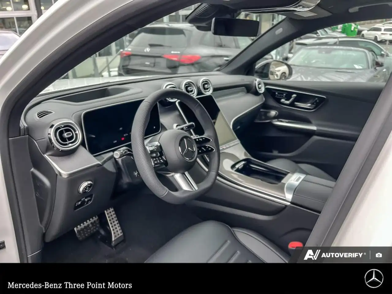 Mercedes-Benz GLC снимка Mercedes-Benz GLC