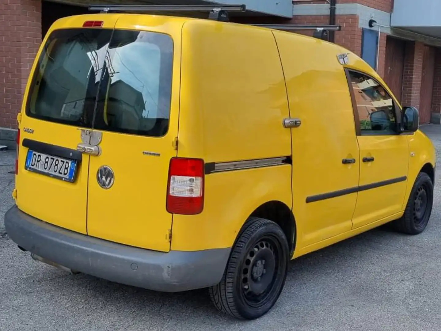Volkswagen Caddy 2.0 EcoFuel Giallo - 2