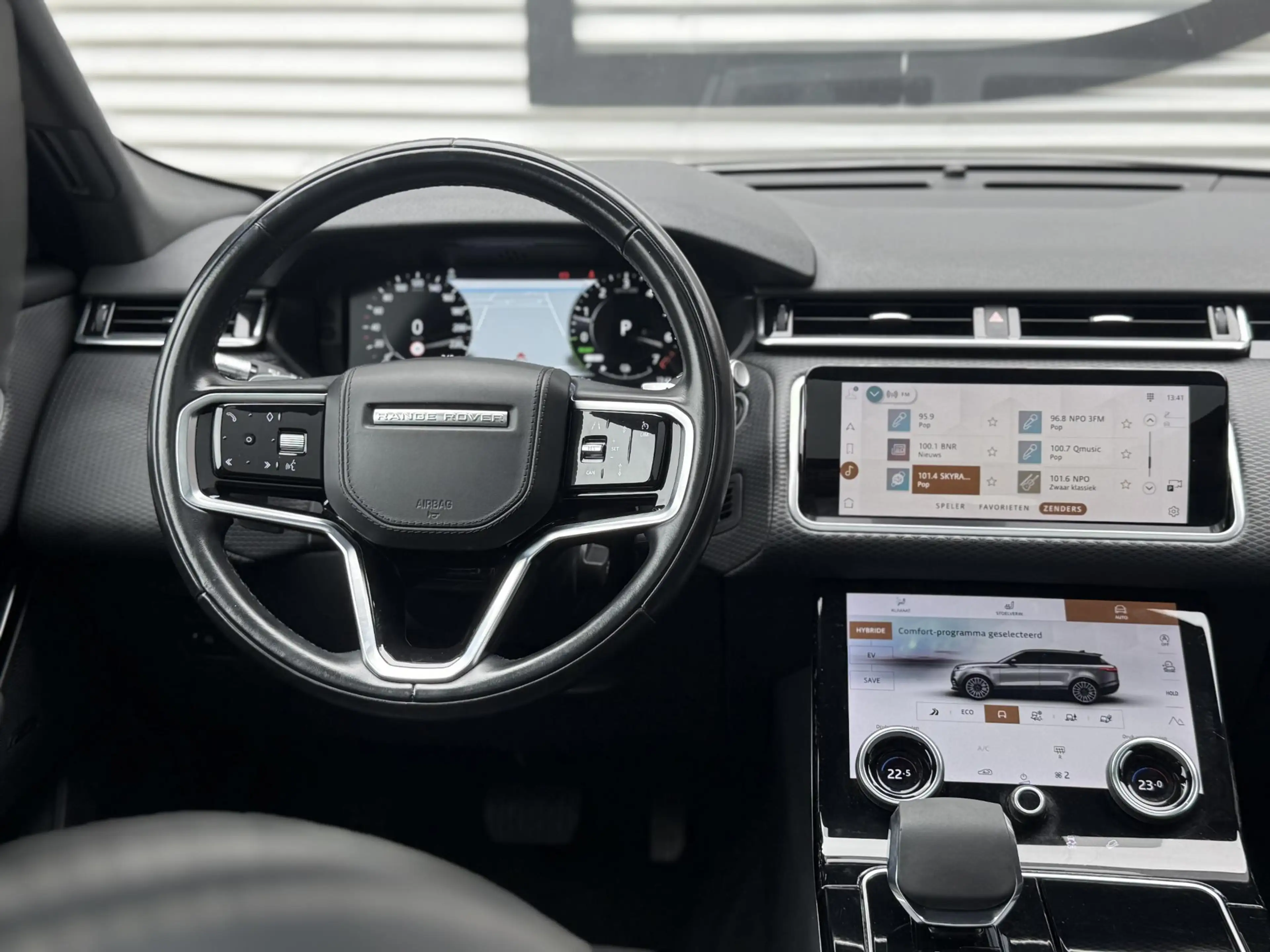 Land Rover Range Rover Velar 2.0 P400e S 1e Eigenaar|Navi|Pano|360 Camera|Clima — photo 2