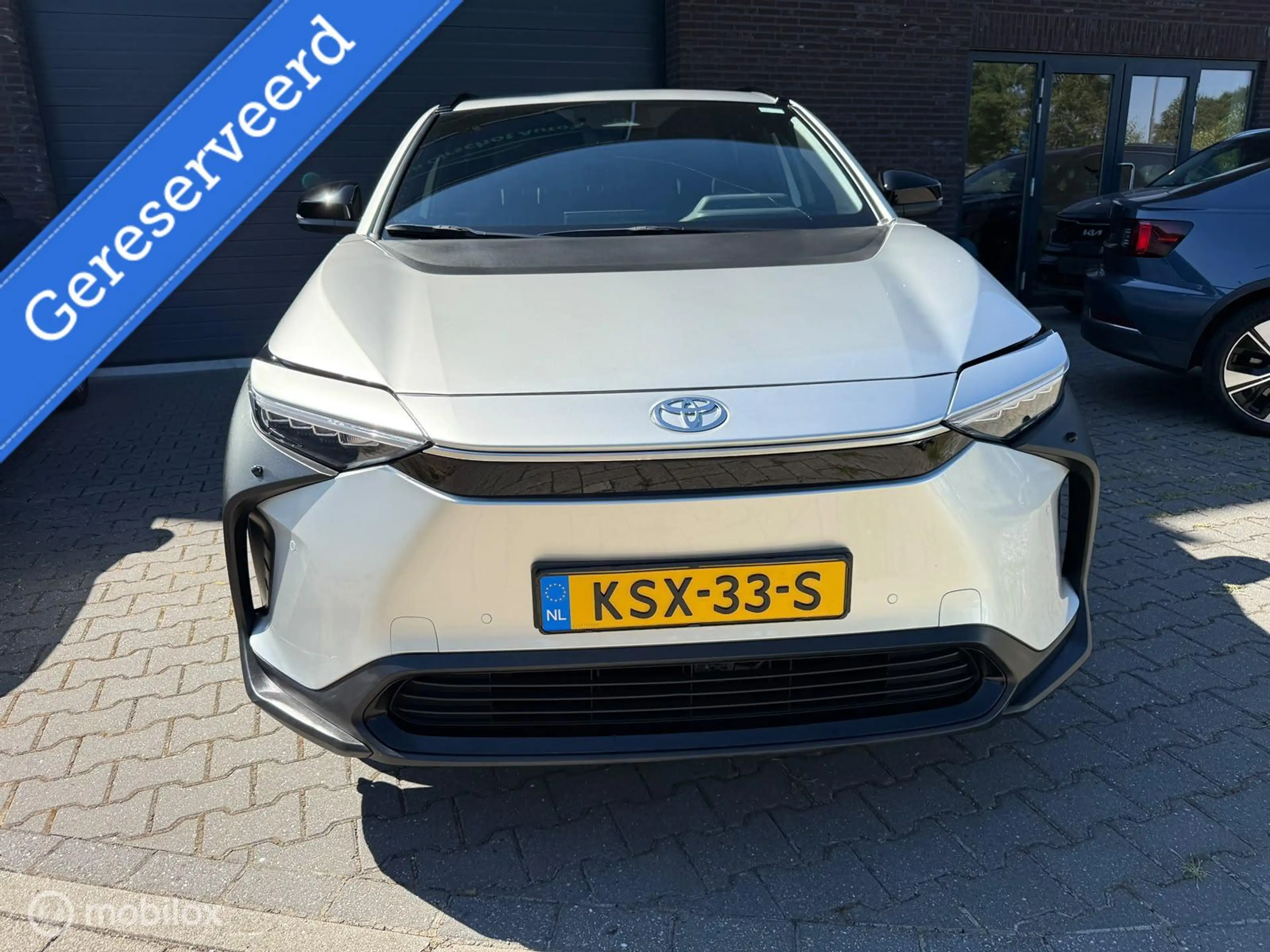 Toyota bZ4X Active 71 kWh 2023 — photo 4