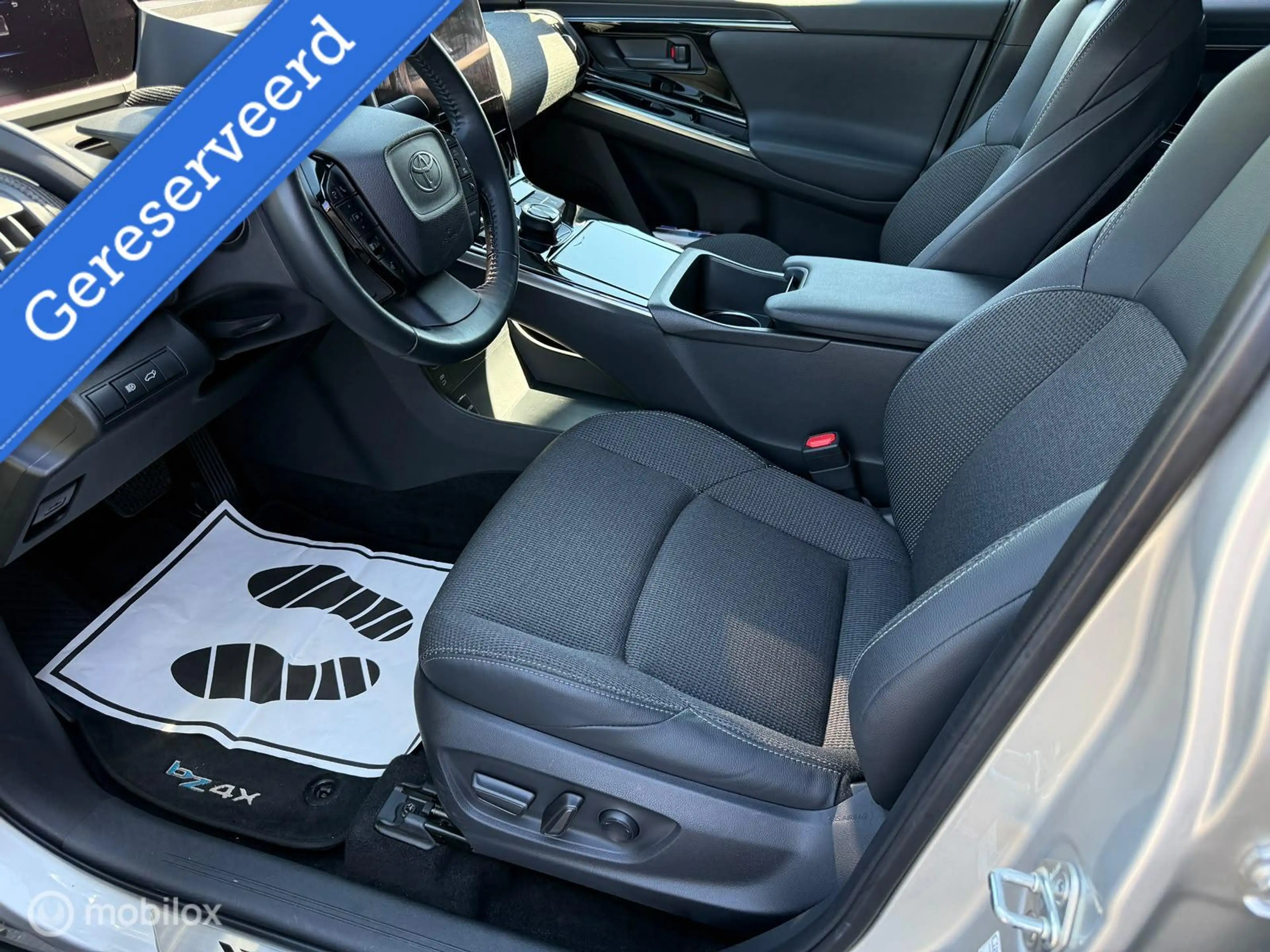 Toyota bZ4X Active 71 kWh 2023 — photo 10