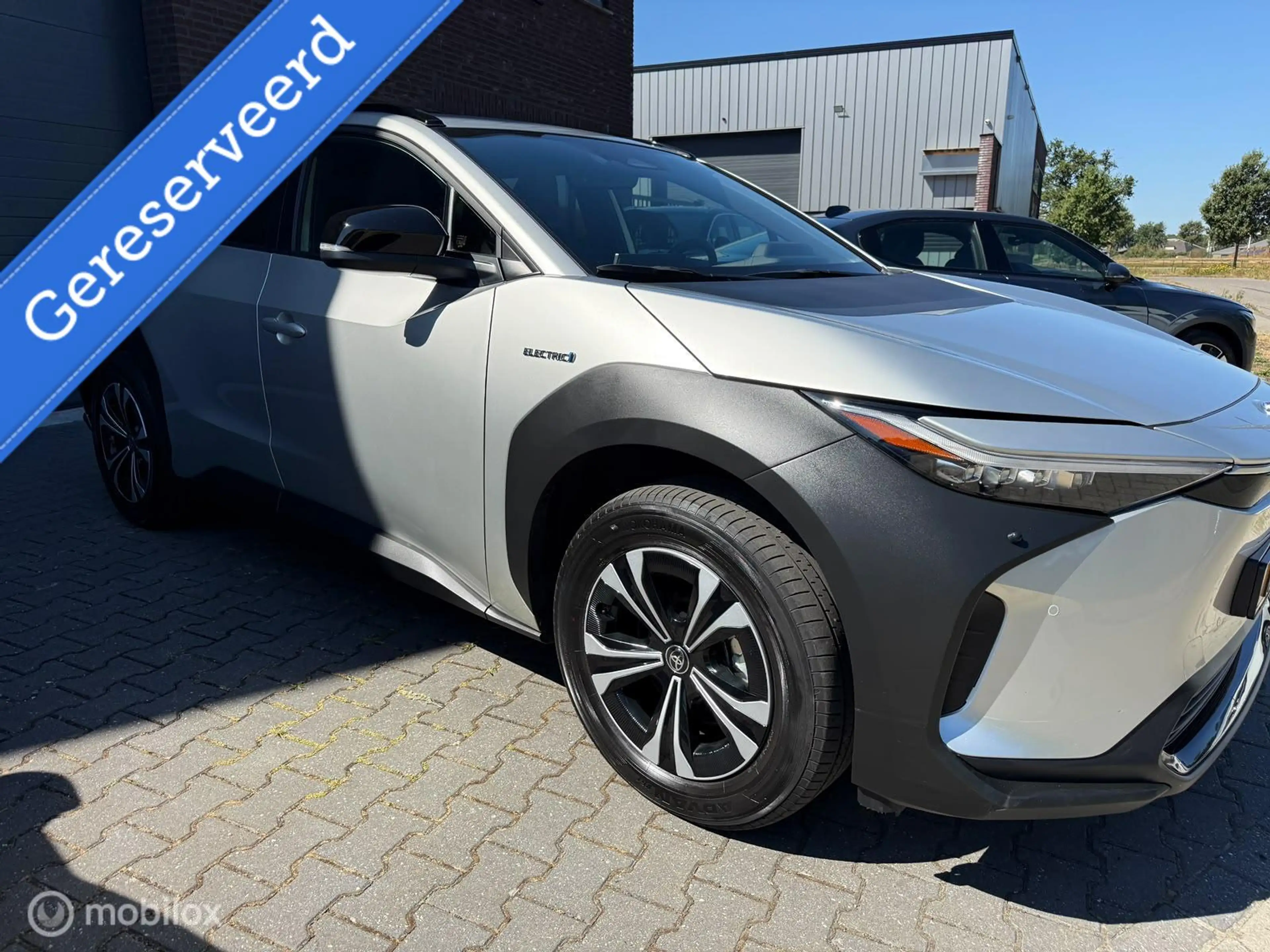 Toyota bZ4X Active 71 kWh 2023 — photo 8