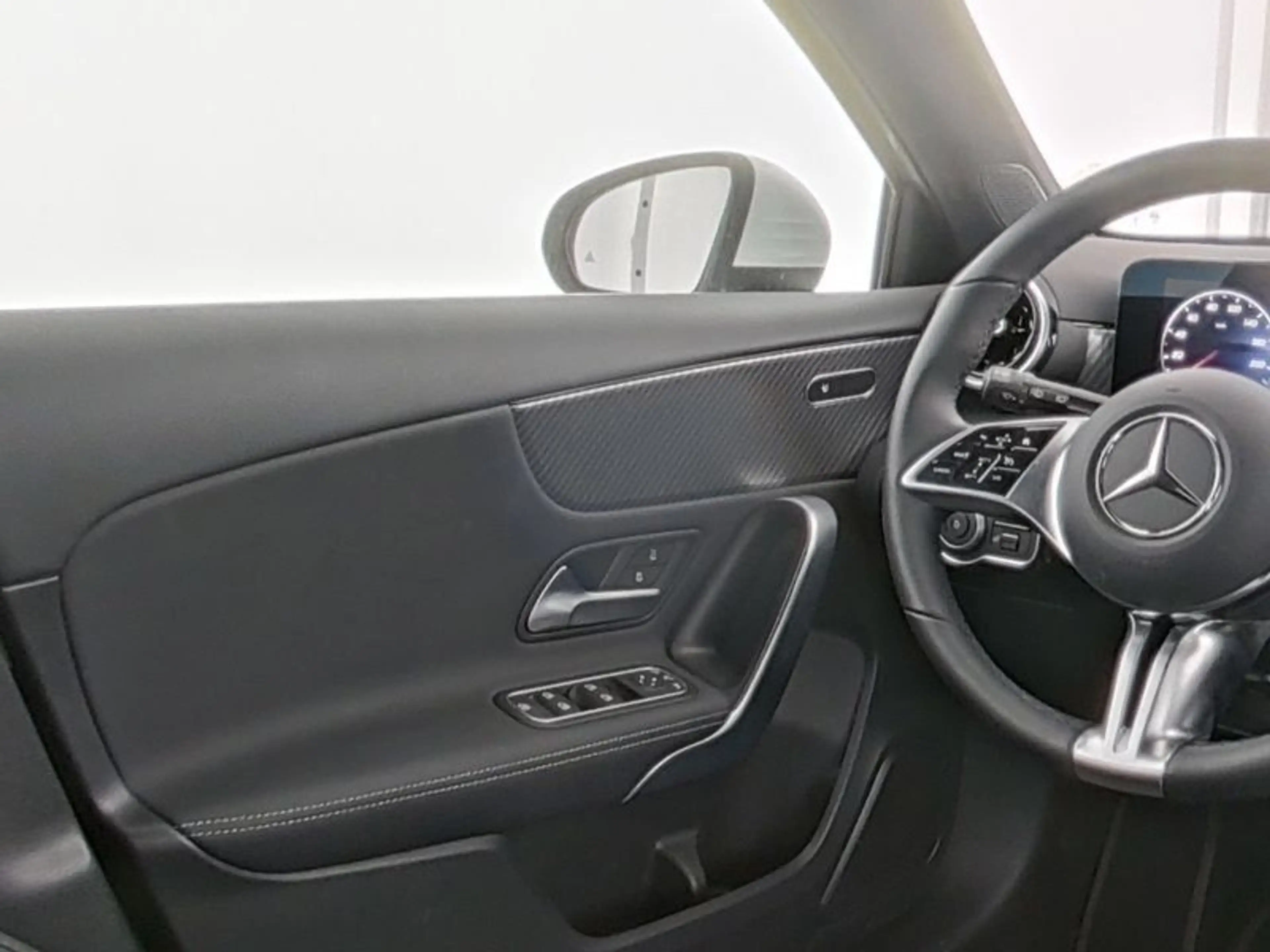 Mercedes-Benz A 200 d Progressive Rückfahrkamera LED Totwinkel — photo 9