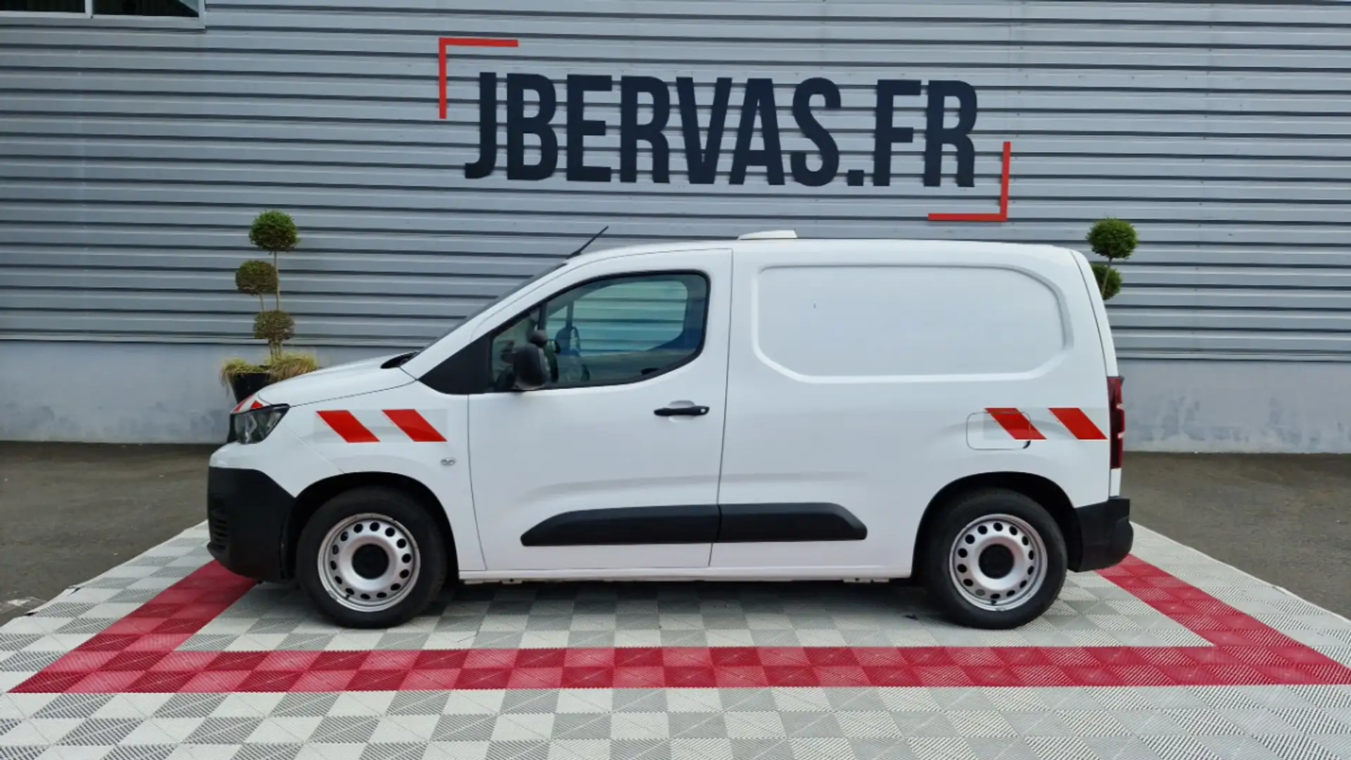 Peugeot Partner FOURGON STANDARD 650 KG BLUEHDI 130 SS EAT8 ASPHAL Blanc - 1