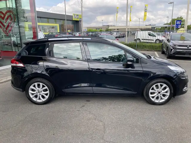 Renault Clio view 8