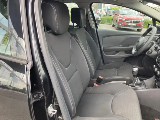 Renault Clio view 12