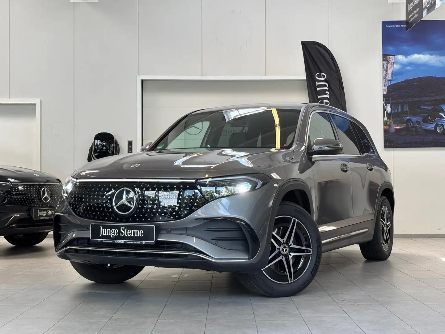 Mercedes-Benz EQB 300 4M AMG+MEMORY+KAMERA+LED+TOTW+CARPLAY Сірий - 1