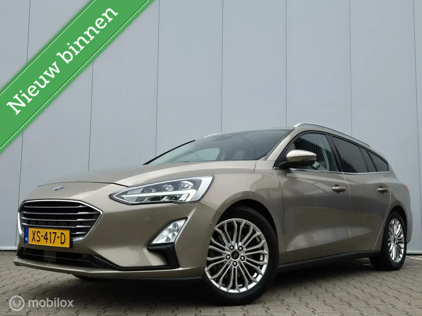 Ford Focus Wagon 1.0 ECOBOOST TITANIUM AUTOMAAT/LEDER/B&O/TRE Grijs - 1