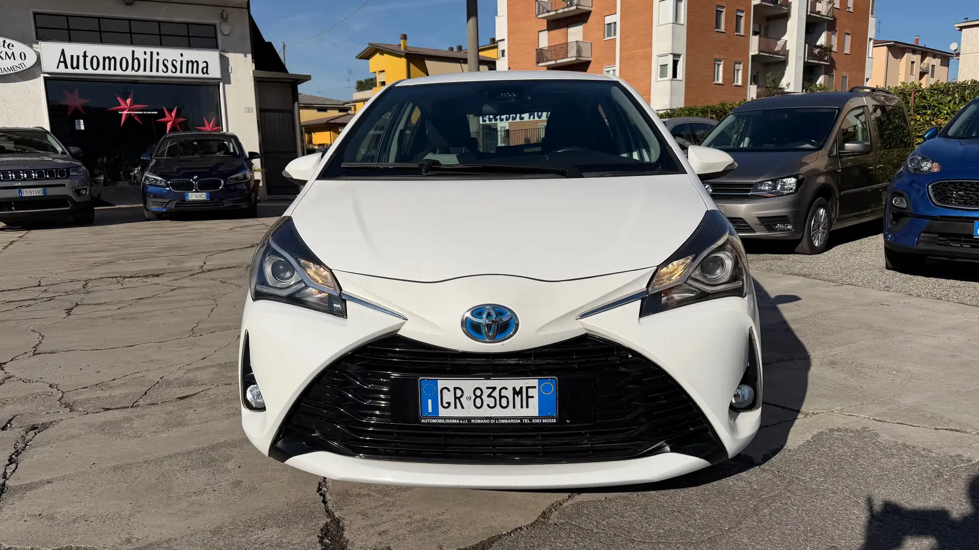Toyota Yaris Yaris III 5p 1.5h Active OK NEOPATENTATO Bianco - 2